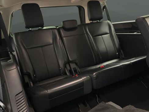 Used 2024 Ford Expedition Max XLT image 24