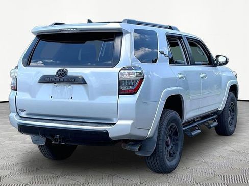 Used 2020 Toyota 4Runner TRD Off-Road Premium w/ Moonroof Package AWD/4WD image 5