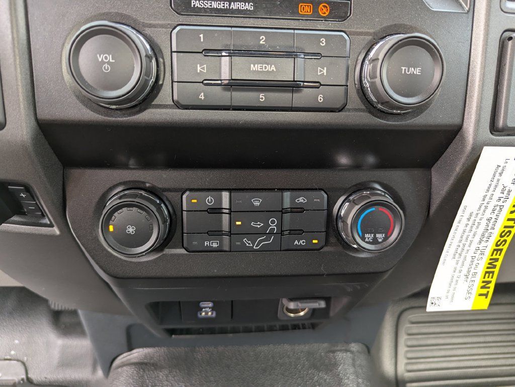 Used 2022 Ford F250 XL w/ Power Equipment Group AWD/4WD image 20