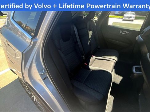 Used 2023 Volvo XC60 B5 Core image 34
