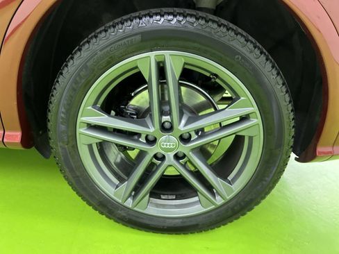 Used 2018 Audi SQ5 Premium Plus w/ Navigation Package AWD/4WD image 14