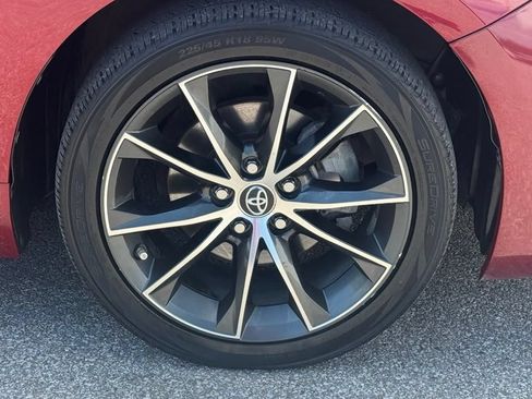 Used 2015 Toyota Camry XSE w/ Moonroof Package FWD image 8