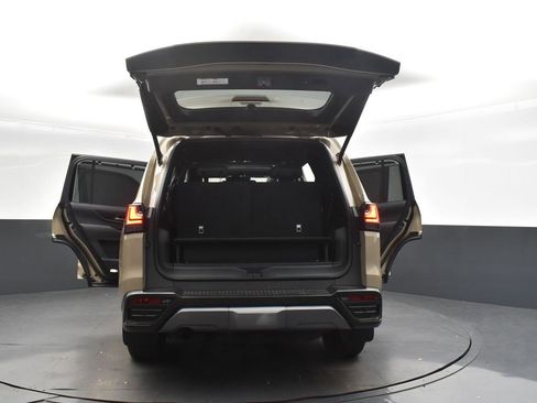 Used 2025 Lexus LX 700h Overtrail image 55