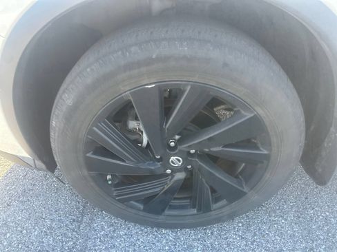 Used 2018 Nissan Murano SL w/ Midnight Edition Package AWD/4WD image 10