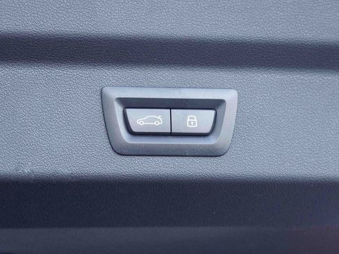 Certified 2025 BMW X2 xDrive28i image 37