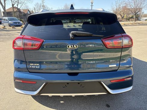 Used 2018 Kia Niro LX FWD image 11