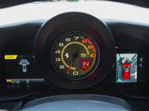 Used 2021 Ferrari F8 Tributo RWD image 71