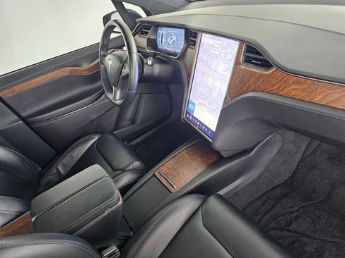 Used 2019 Tesla Model X Long Range image 11