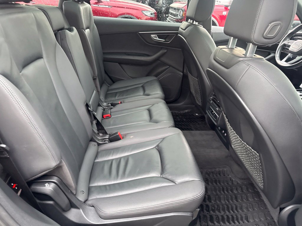 Used 2021 Audi Q7 3.0T Premium w/ Convenience Package AWD/4WD image 38