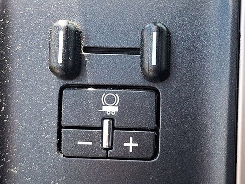 Used 2018 GMC Sierra 1500 Denali AWD/4WD image 25
