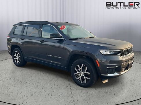 Used 2024 Jeep Grand Cherokee L Limited w/ Luxury Tech Group II AWD/4WD image 8