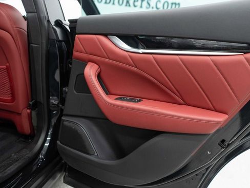 Used 2022 Maserati Levante GT image 25