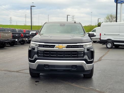 Used 2024 Chevrolet Silverado 1500 LT image 9