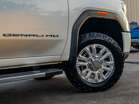 Used 2020 GMC Sierra 3500 Denali w/ Denali Ultimate Package AWD/4WD image 9