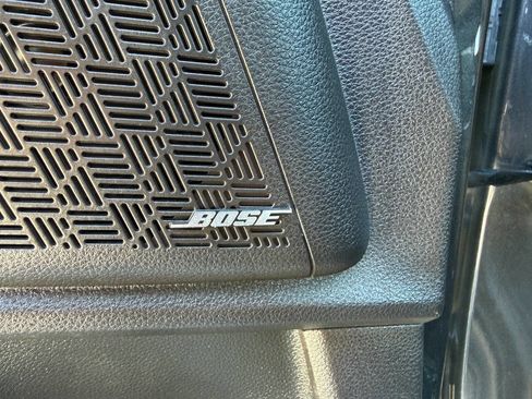 Used 2025 Kia Carnival SX Prestige image 34