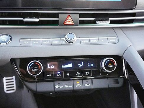 New 2026 Hyundai Elantra Sport image 30