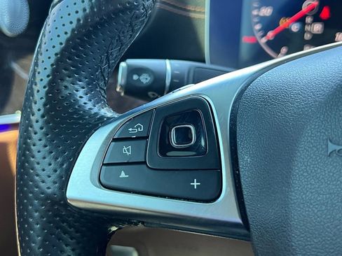 Used 2018 Mercedes-Benz E 400 Coupe image 10