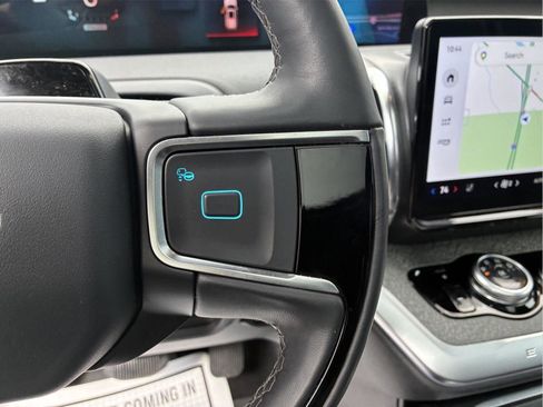 Used 2025 Ford Expedition Tremor image 24