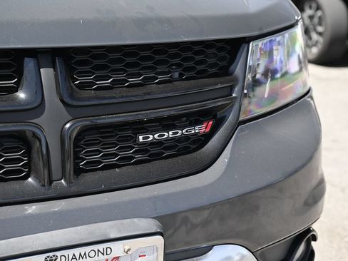 Used 2018 Dodge Journey Crossroad FWD image 11