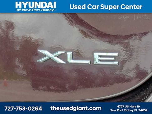 Used 2015 Toyota Avalon XLE Touring FWD image 12