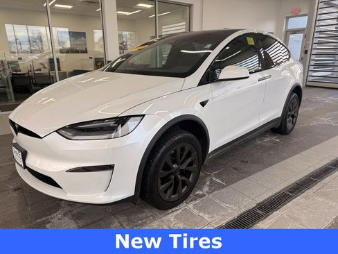 Used 2023 Tesla Model X image 4
