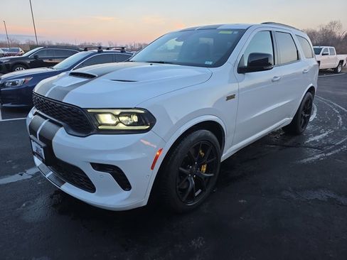 Used 2024 Dodge Durango SRT image 2