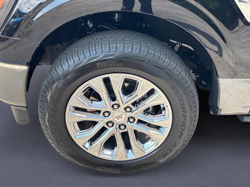 Used 2025 Ford F150 King Ranch w/ FX4 Off-Road Package AWD/4WD image 8
