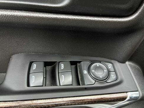 Used 2021 Chevrolet Silverado 1500 LT Trail Boss w/ Bed Protection Package AWD/4WD image 15