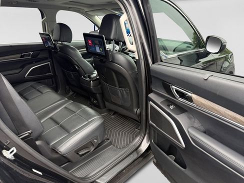 Used 2022 Kia Telluride EX w/ Towing Package AWD/4WD image 26