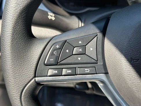 Used 2025 Nissan Versa SV w/ Trunk Package FWD image 30