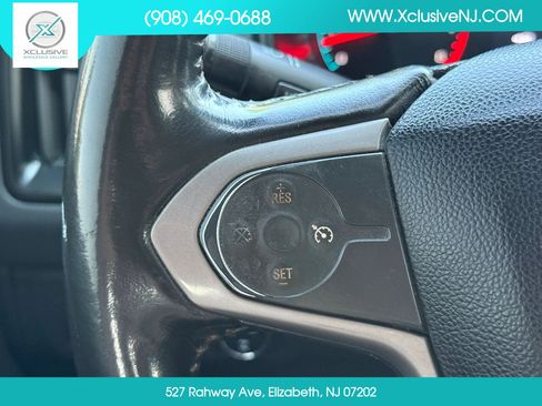 Used 2015 Chevrolet Colorado Z71 AWD/4WD image 11