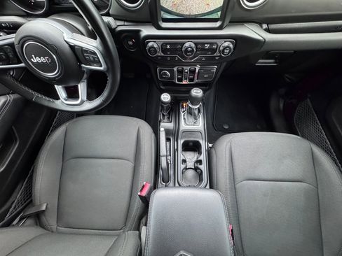 Used 2021 Jeep Wrangler Unlimited Sahara w/ Uconnect 4C Nav & Sound Group image 28