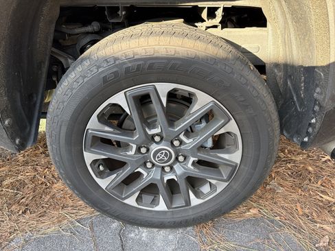 Used 2024 Toyota Tundra Limited w/ Power Package image 16