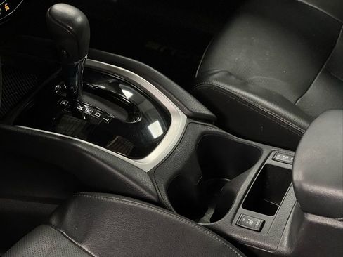 Used 2016 Nissan Rogue SL w/ SL Premium Package image 31