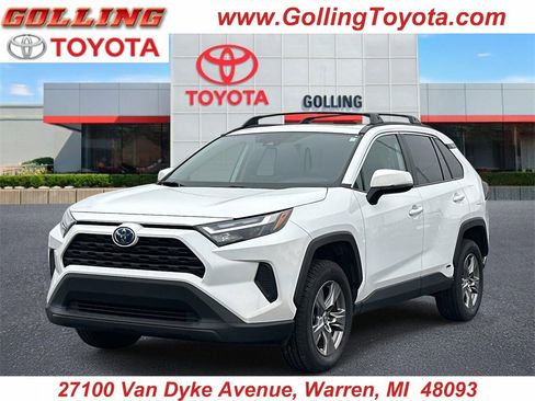 Used 2023 Toyota RAV4 XLE image 1