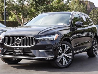 Used 2022 Volvo XC60 B5 Inscription w/ Climate Package