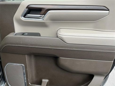 Used 2025 GMC Sierra 1500 SLT image 22