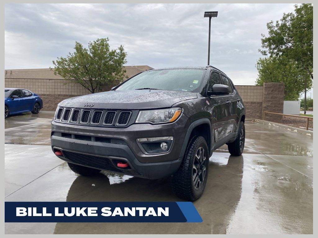 Used 2019 Jeep Compass Trailhawk w/ Leather Interior Group AWD/4WD image 1