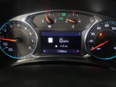 Used 2022 Chevrolet Equinox LT image 38