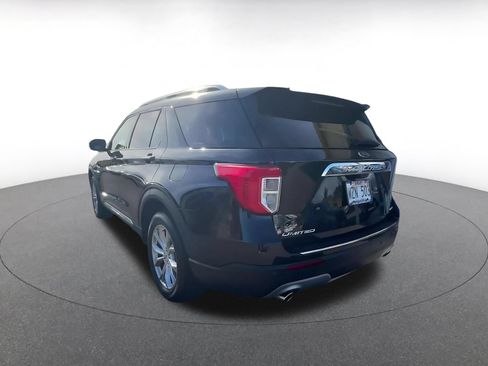 Used 2024 Ford Explorer Limited AWD/4WD image 10