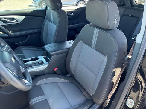 Used 2025 Chevrolet Blazer LT image 37