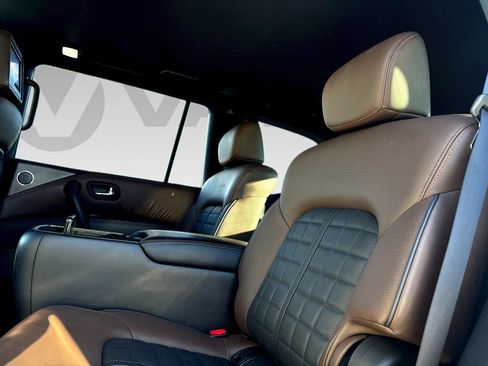 Used 2020 Nissan Armada Platinum w/ Platinum Reserve Package image 16