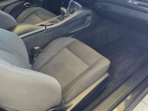 Used 2019 Dodge Challenger SXT RWD image 28