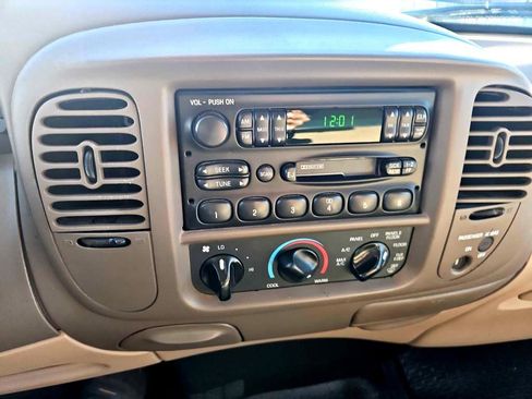Used 1999 Ford F150 2WD Regular Cab image 25