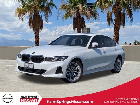 Used 2023 BMW 330e w/ Premium Package RWD image 1