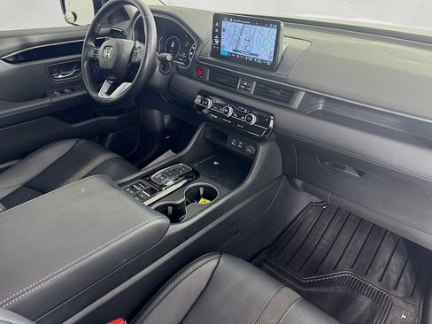 Used 2023 Honda Pilot Touring image 38