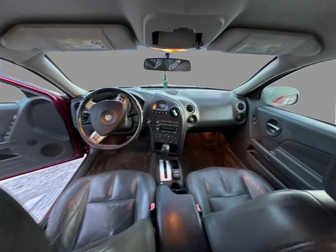 Used 2004 Pontiac Grand Prix GT2 w/ Leather Trim Pkg image 18