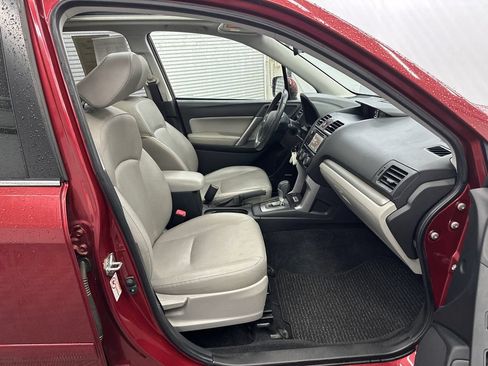 Used 2014 Subaru Forester 2.5i Touring AWD/4WD image 14