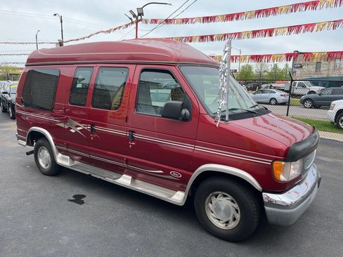 Used 2000 Ford E-150 and Econoline 150 image 4
