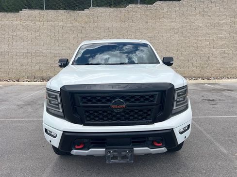 Used 2020 Nissan Titan PRO-4X w/ Pro-4x Convenience Package AWD/4WD image 3